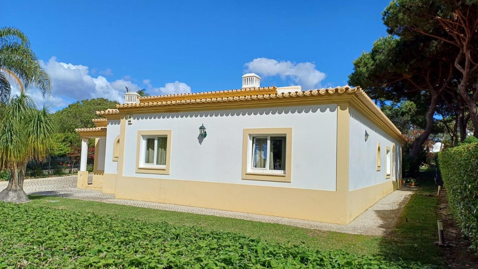 The Pinewood Villa فيلامورا المظهر الخارجي الصورة